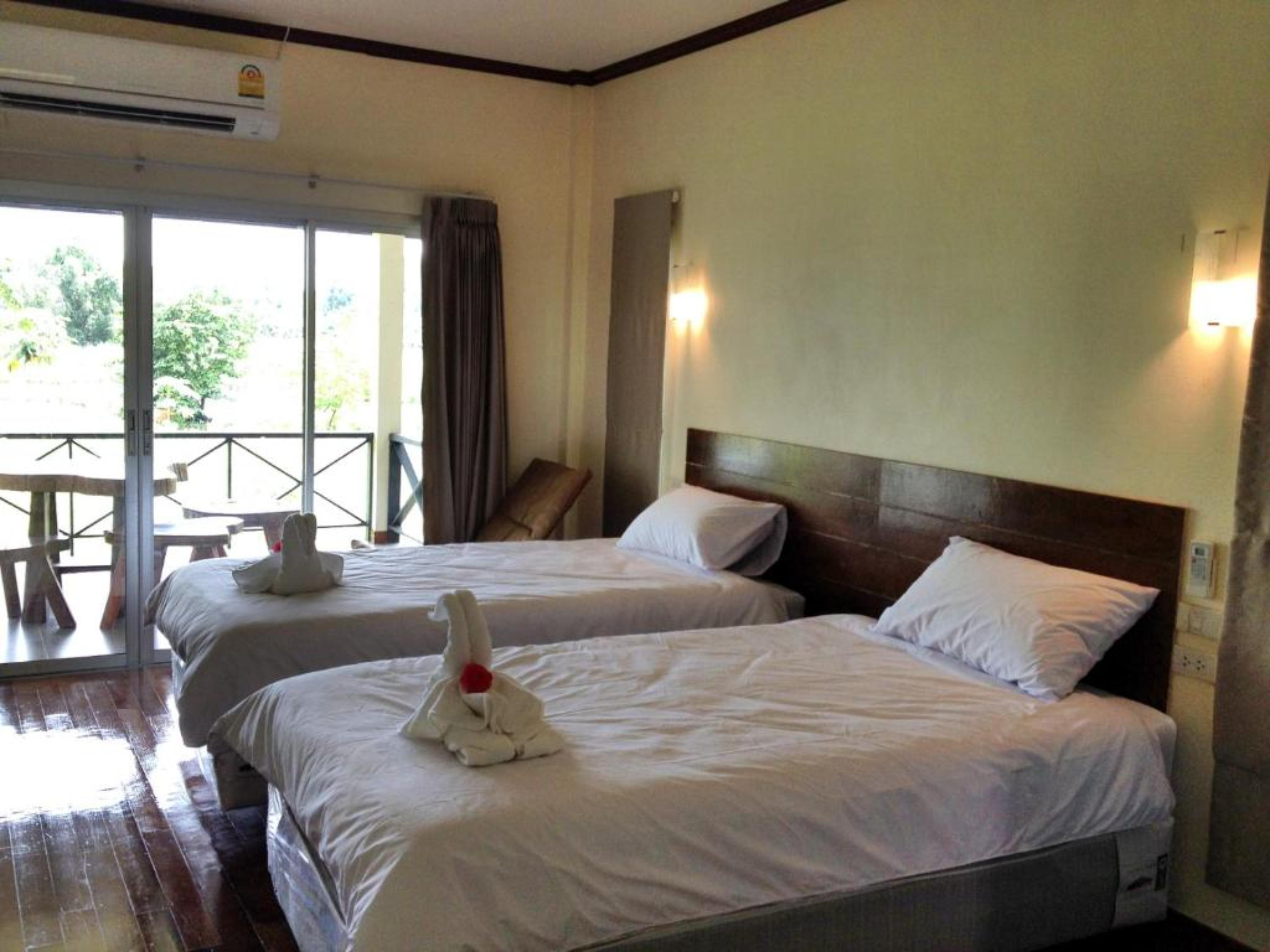 Be Fine Sabuy Hotel And Resort Сурат Тхани Екстериор снимка