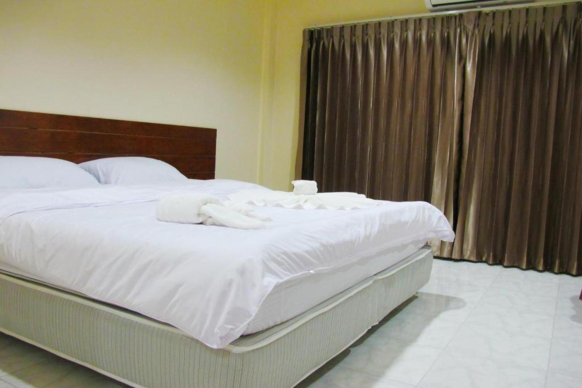Be Fine Sabuy Hotel And Resort Сурат Тхани Екстериор снимка