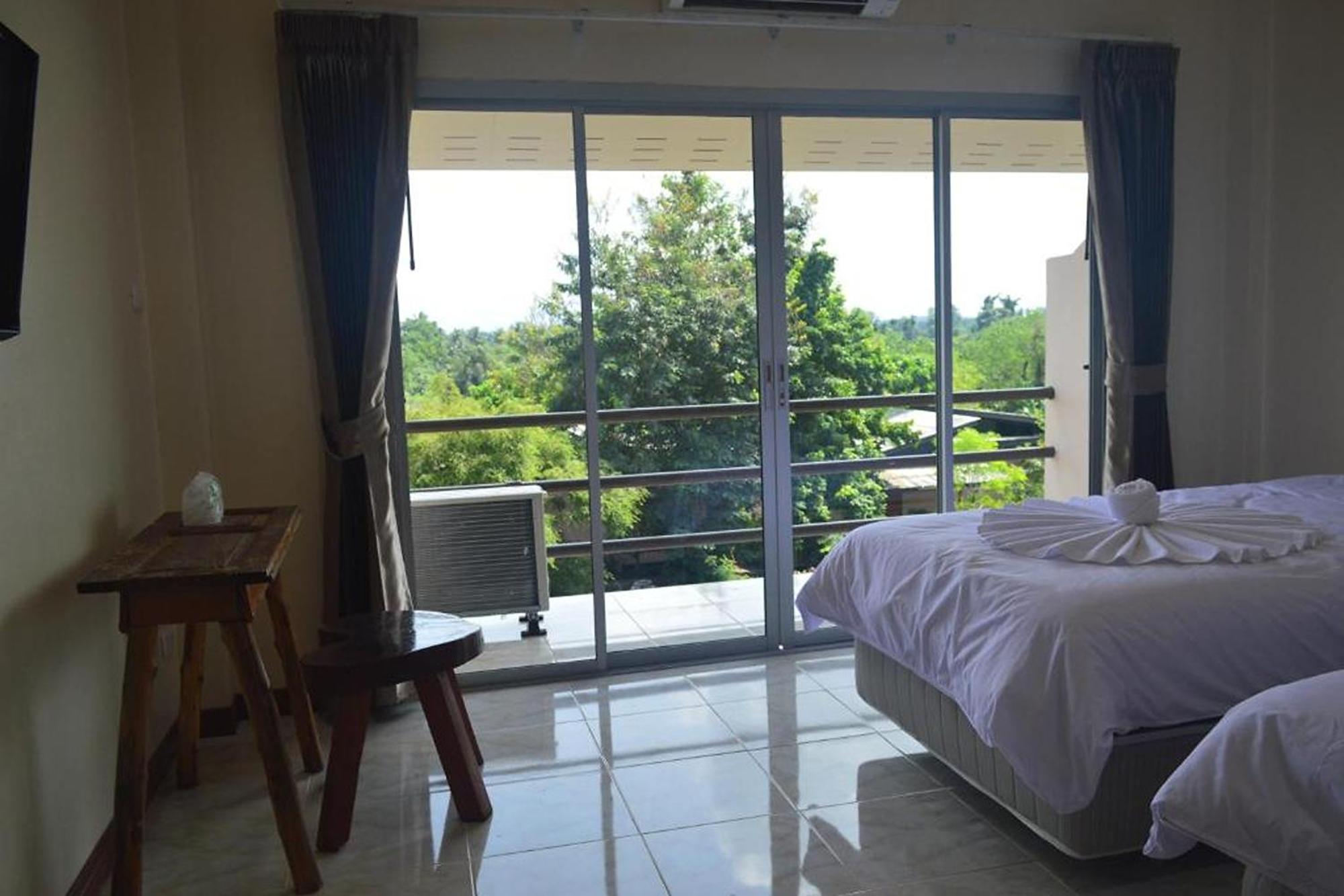 Be Fine Sabuy Hotel And Resort Сурат Тхани Екстериор снимка