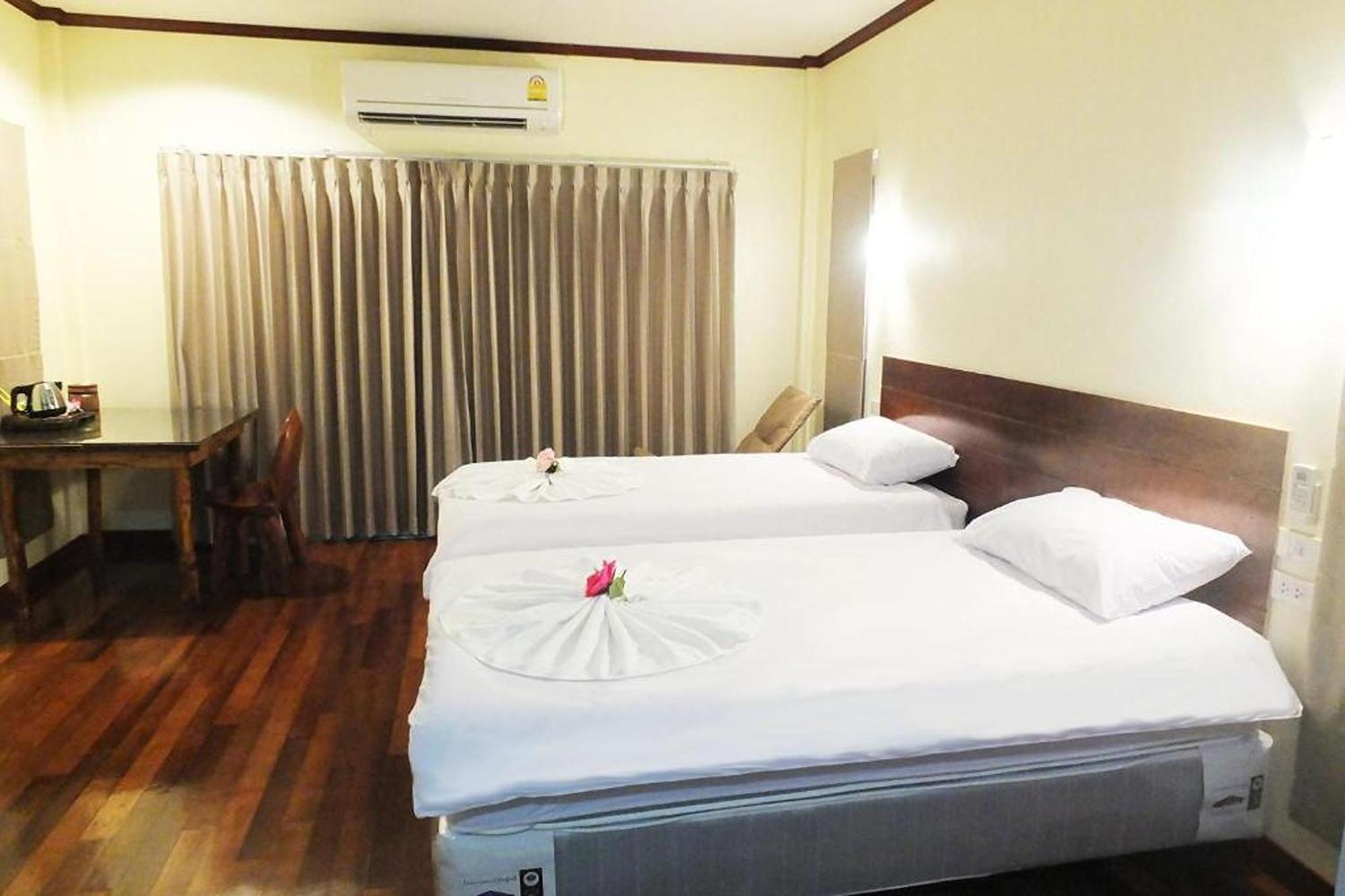 Be Fine Sabuy Hotel And Resort Сурат Тхани Екстериор снимка