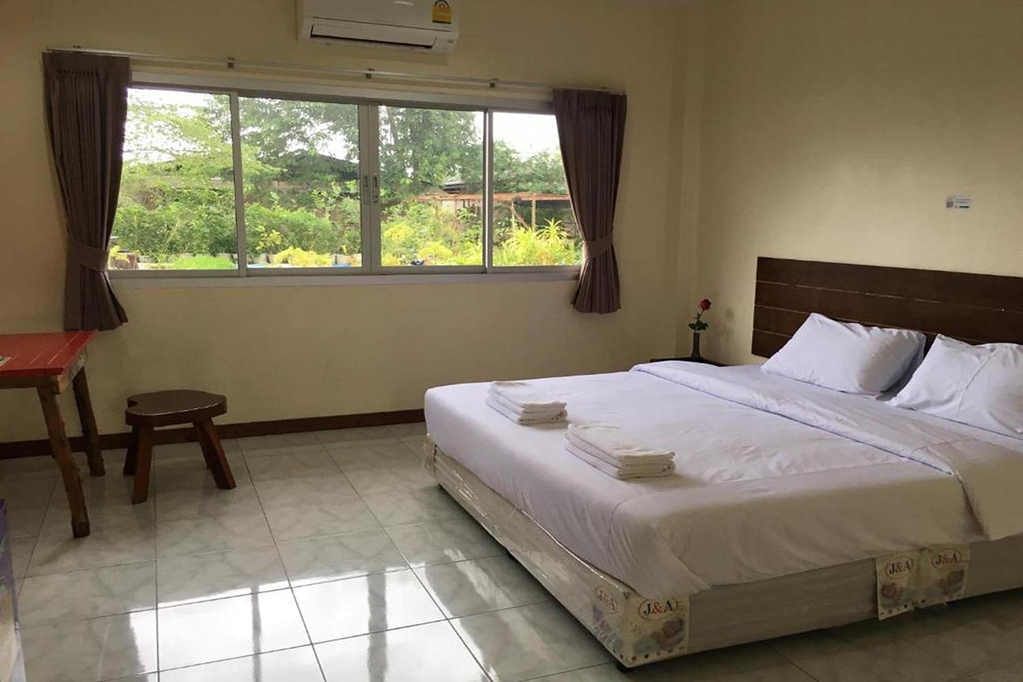 Be Fine Sabuy Hotel And Resort Сурат Тхани Екстериор снимка